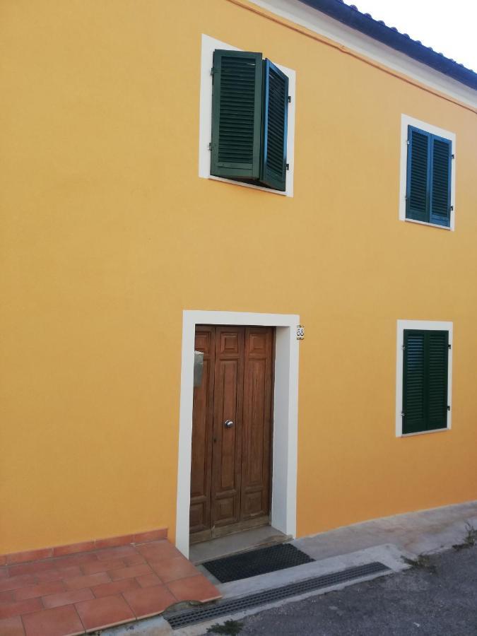 Ferienwohnung Borgo Antico Montemarciano Exterior foto